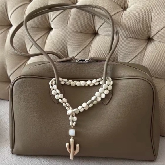 Western Cactus Natural Stone Howlite Beaded Necklace - Picture 7 of 9